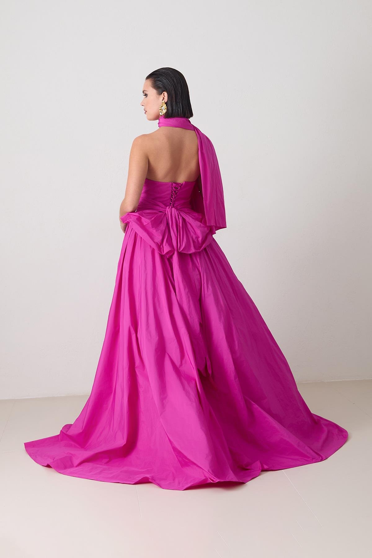 Fuşya Straplez Belden Kurdele Ve Boyundan Şal Detaylı Prenses Model Abiye Elbise Kadın Kategorisiz modelleri