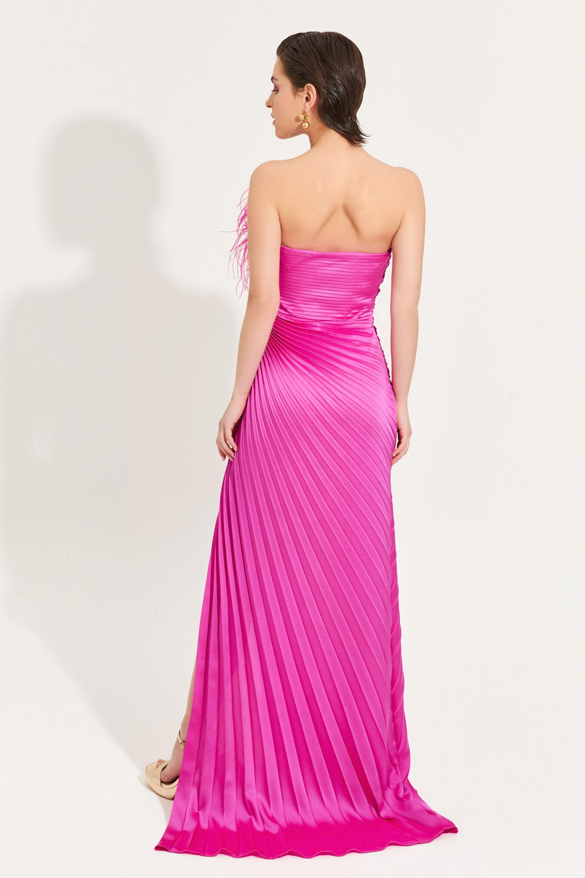 Fuşya Straplez Tüy Ve Yırtmaç Detaylı Belden Oturtmalı Abiye Elbise Kadın Kategorisiz modelleri