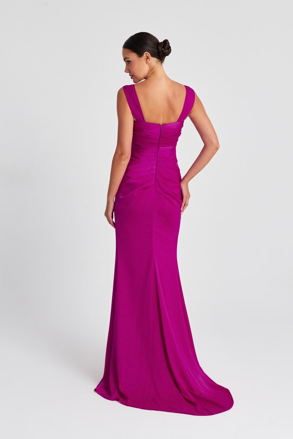 Fuşya Straplez Yırtmaç Detaylı Abiye Elbise Kadın Kategorisiz modelleri