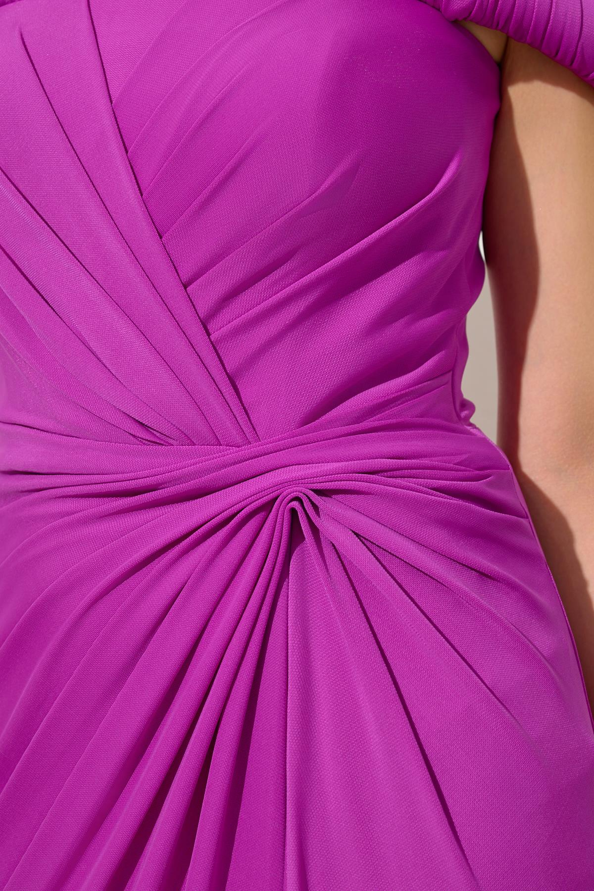 Fuşya Yaka Ve Bel Detaylı Tam Kalıp Uzun Abiye Elbise Kadın Abiye Elbise modelleri