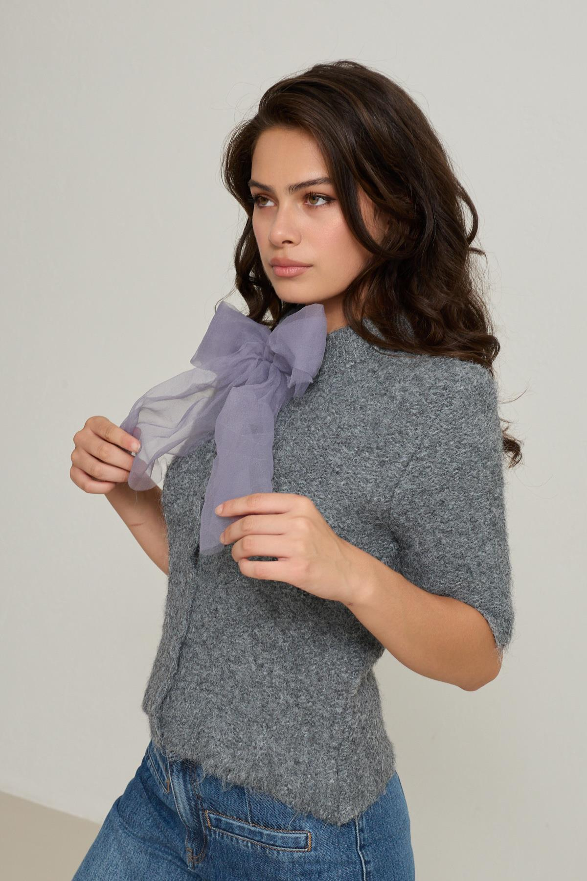 Gri Fiyonk Detaylı Kısa Kollu Triko Kadın Triko modelleri