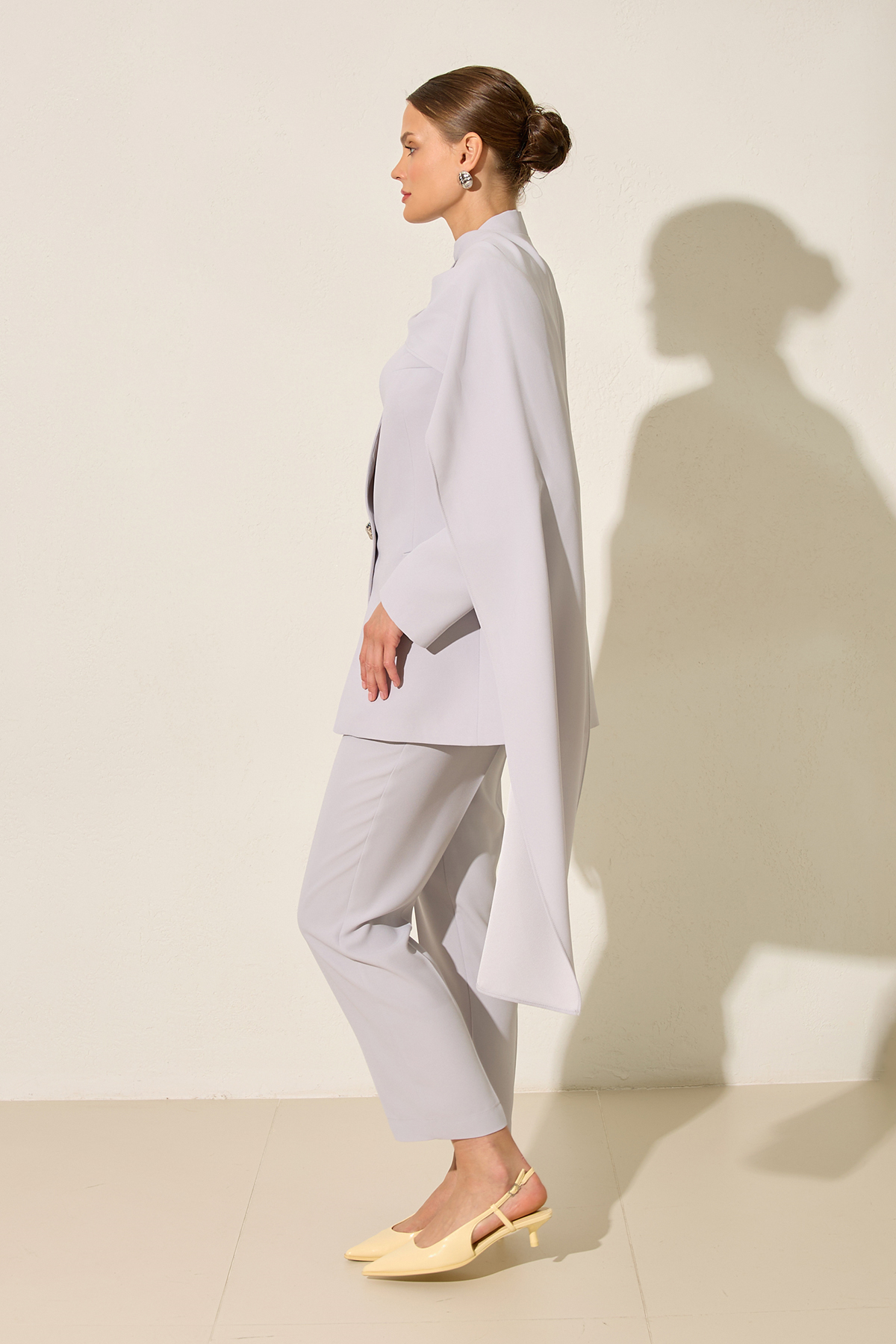 Gri Şal Ve Tek Düğme Detaylı Ceket Kadın Kategorisiz modelleri