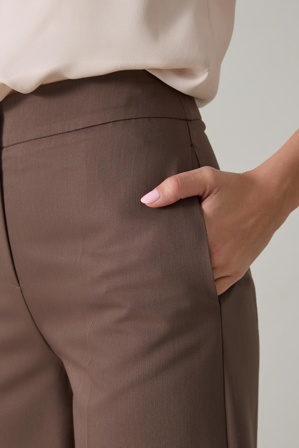 Kahve Bel Detaylı Dar Kalıp Pantolon Kadın Pantolon modelleri