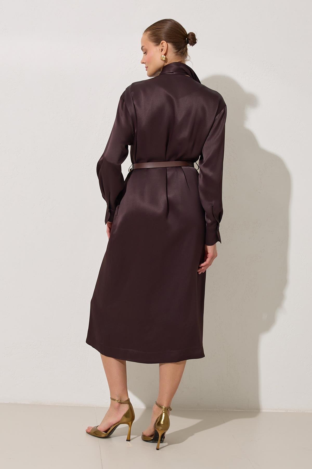 Kahve Boyun Detaylı Belden Kemerli Elbise Kadın Günlük Elbise modelleri