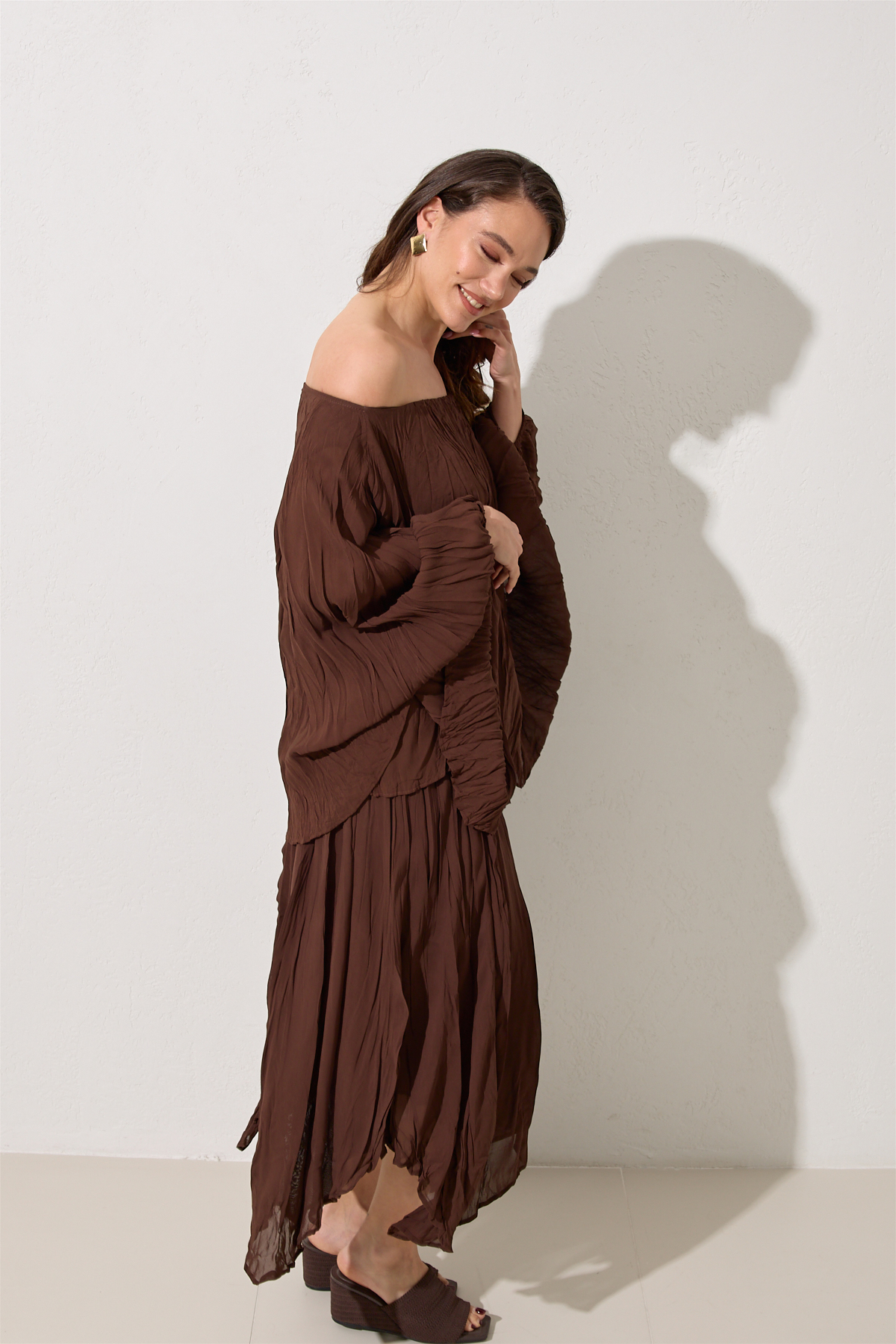 Kahve Rahat Kesim Bluz Midi Boy Asimetrik Etekli Takım Kadın Etekli Takım modelleri