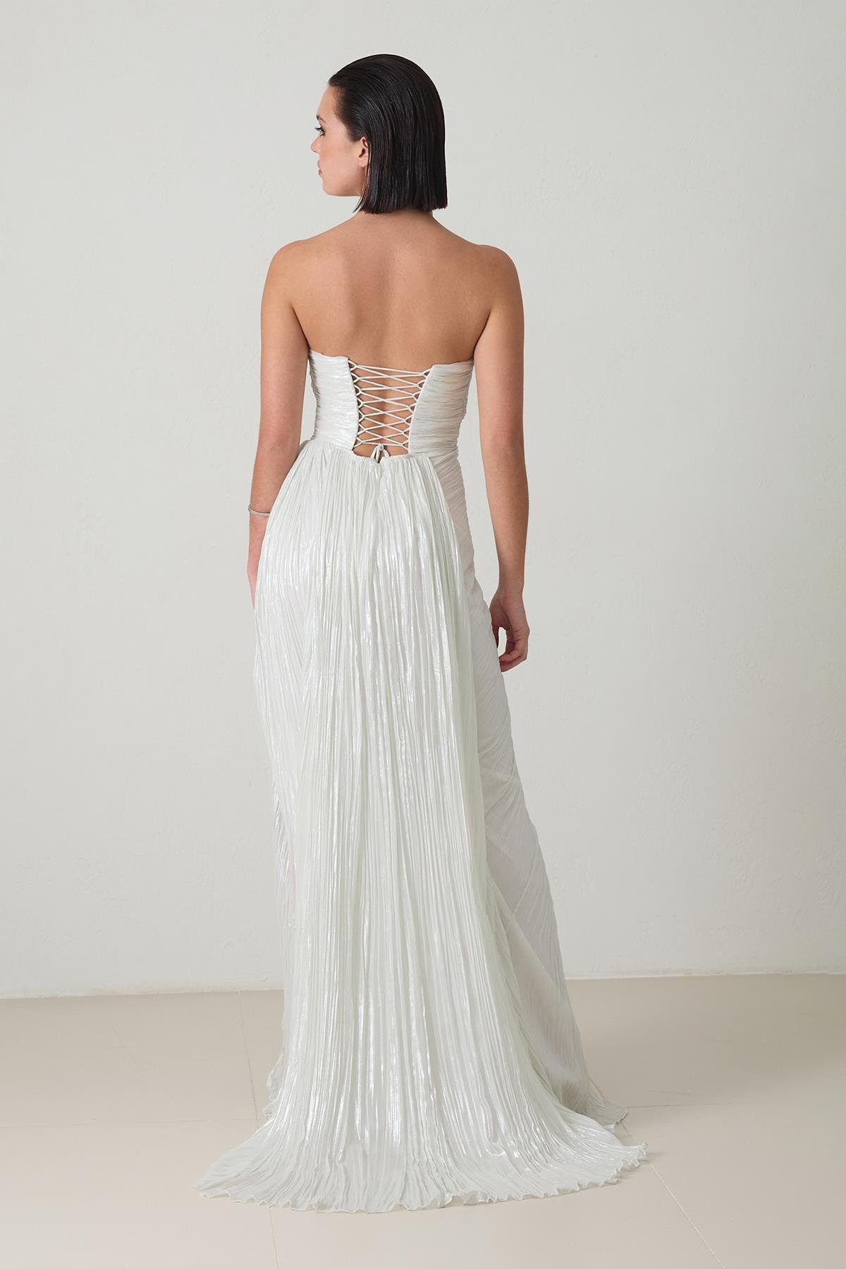 Kemik Straplez Yırtmaç Detaylı Tam Kalıp Uzun Abiye Elbise Kadın Kategorisiz modelleri