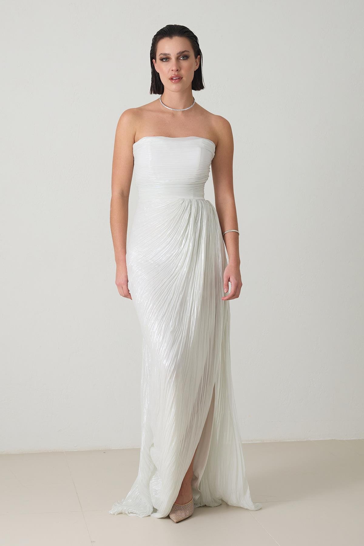 Kemik Straplez Yırtmaç Detaylı Tam Kalıp Uzun Abiye Elbise Kadın Kategorisiz modelleri