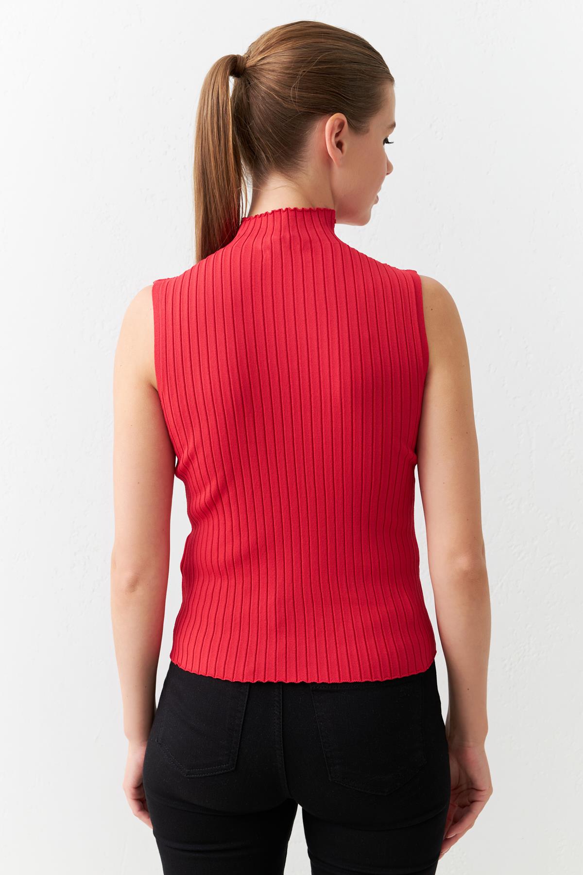 Kırmızı Boğazlı Yaka 0 Kol Triko Kadın Triko modelleri