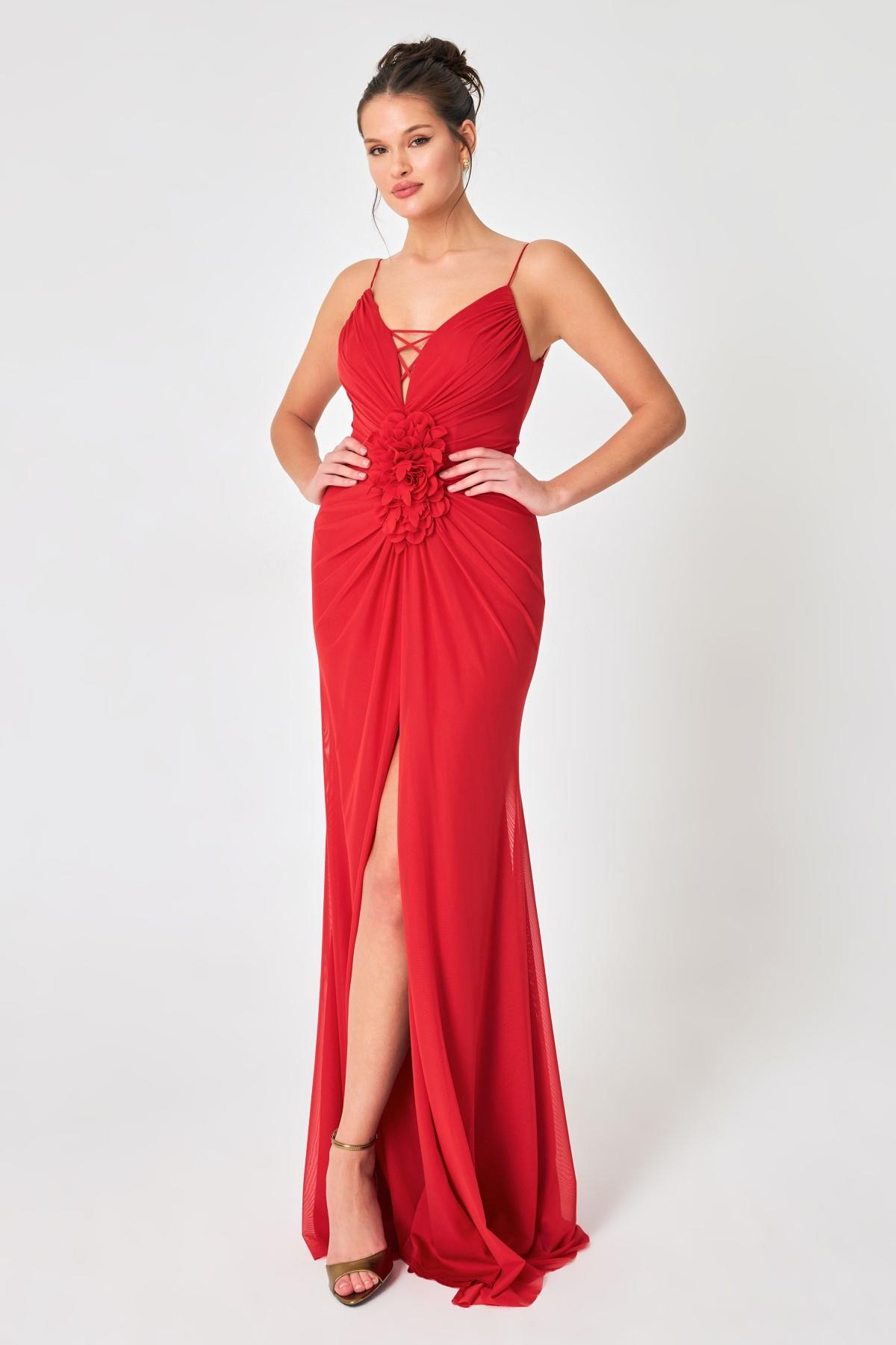 Kırmızı Çiçek Detaylı Pliseli Abiye Kadın Kategorisiz modelleri