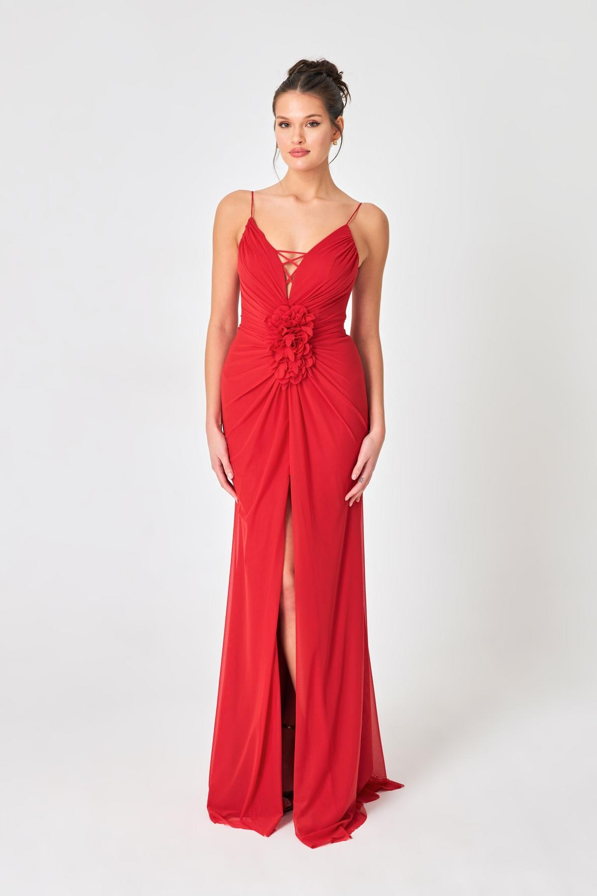 Kırmızı Çiçek Detaylı Pliseli Abiye Kadın Kategorisiz modelleri