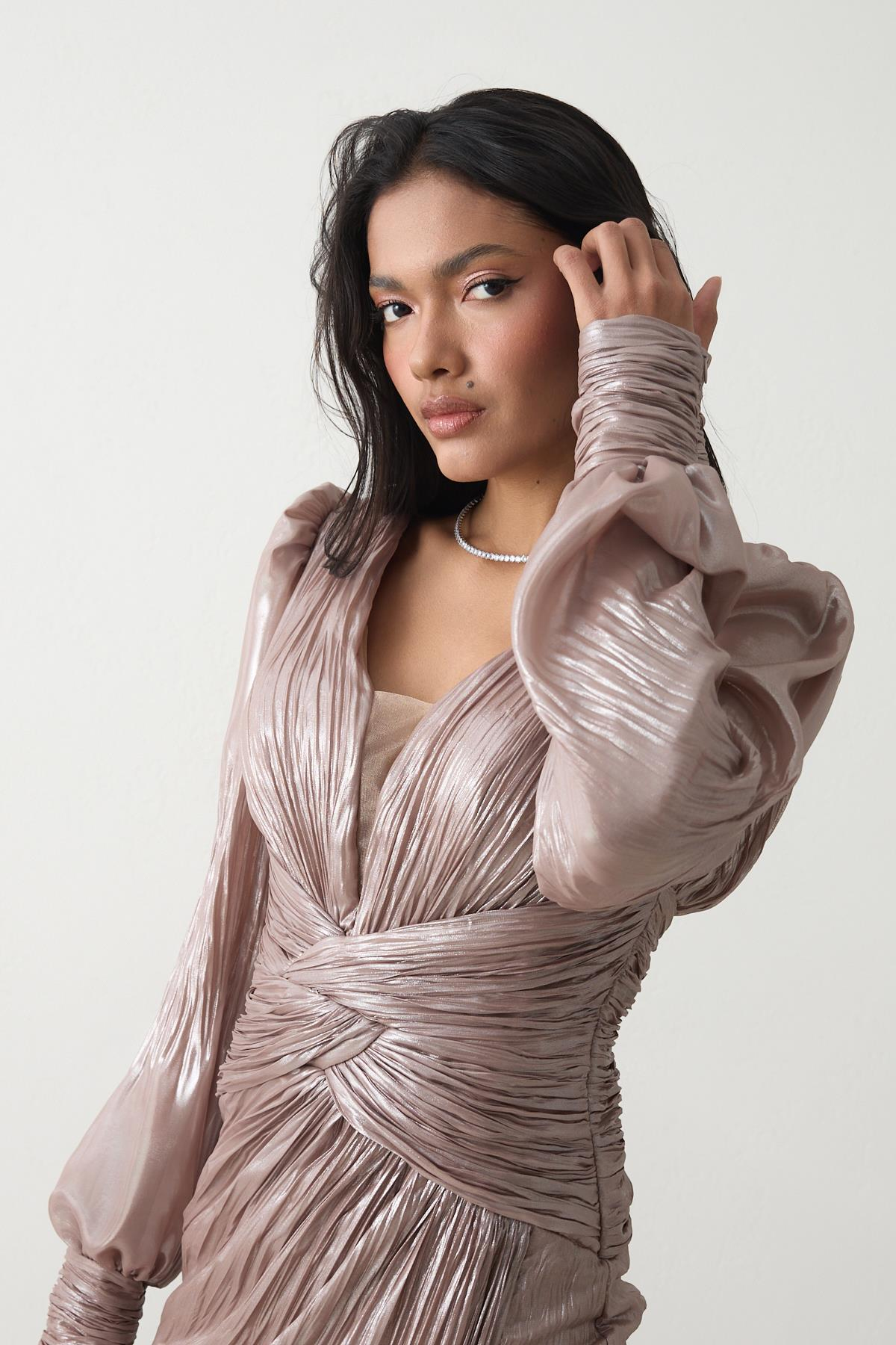 Koyu Gold V Yaka Bel Detaylı Uzun Kollu Tam Kalıp Uzun Abiye Elbise Kadın Kategorisiz modelleri