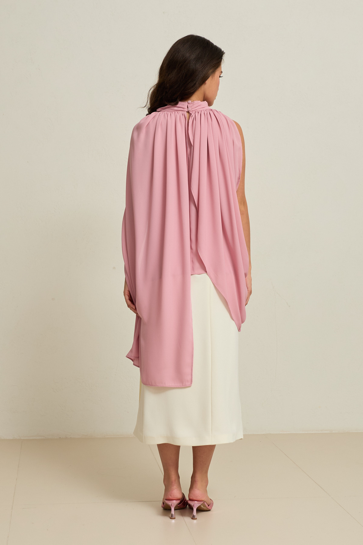 Koyu Pudra Drapeli Yaka Detaylı, Pelerin Formlu Rahat Kesim Bluz Kadın Kategorisiz modelleri