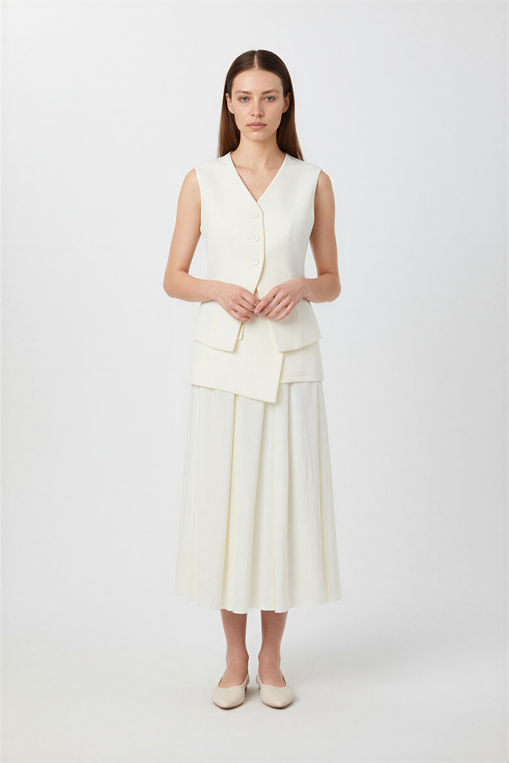 Krem Düğme Detaylı Yelek Ve Pile Detaylı Midi Boy Etekli Takım Kadın Takım Elbise modelleri