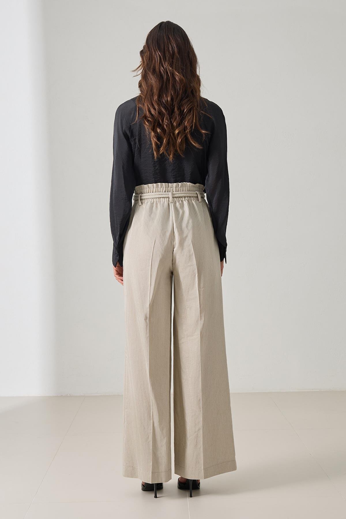 Krem-Siyah Bağlama Detaylı Rahat Kesim Pantolon Kadın Pantolon modelleri