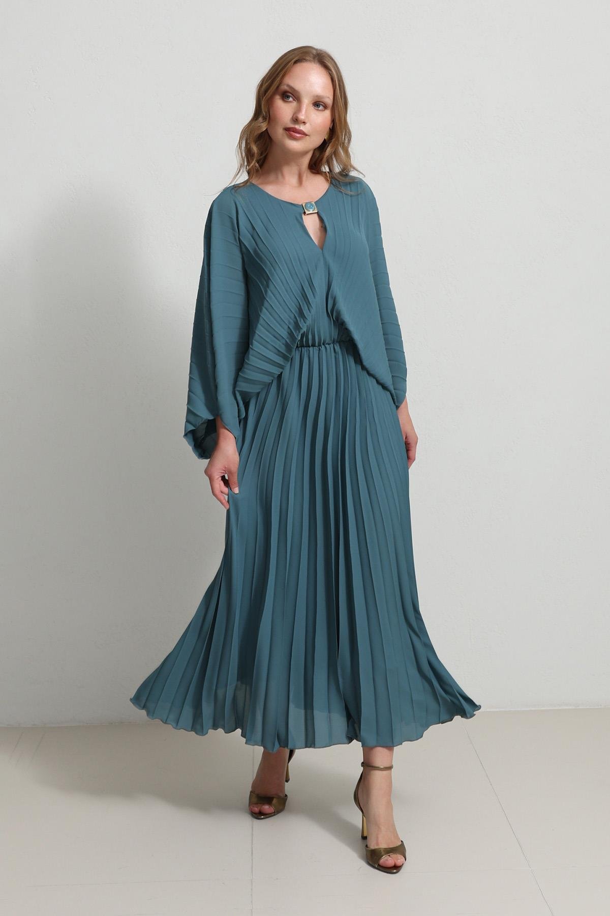 Kuvars Piliseli Yaka Detaylı Belden Oturtmalı Elbise Kadın Günlük Elbise modelleri