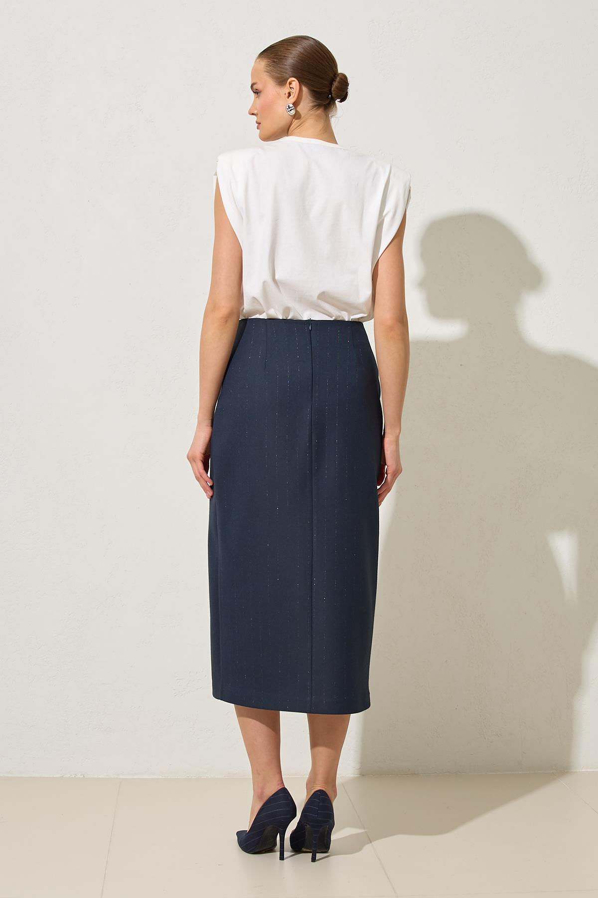 Lacivert Asimetrik Kapama Çizgili Tam Kalıp Etek Kadın Etek modelleri