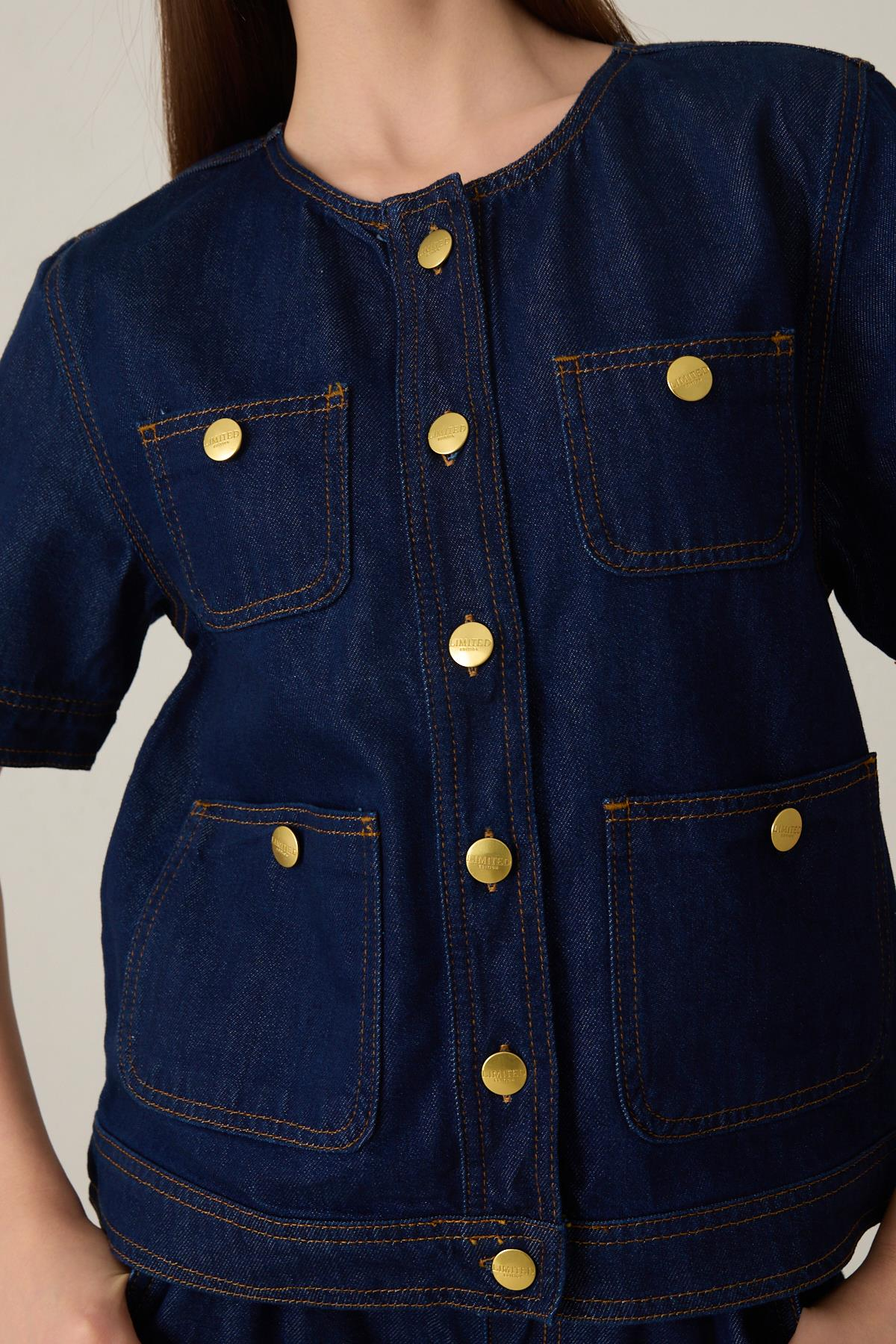 Lacivert Düğme Ve Cep Detaylı Kısa Kollu Yakasız Kot Ceket Kadın Ceket modelleri