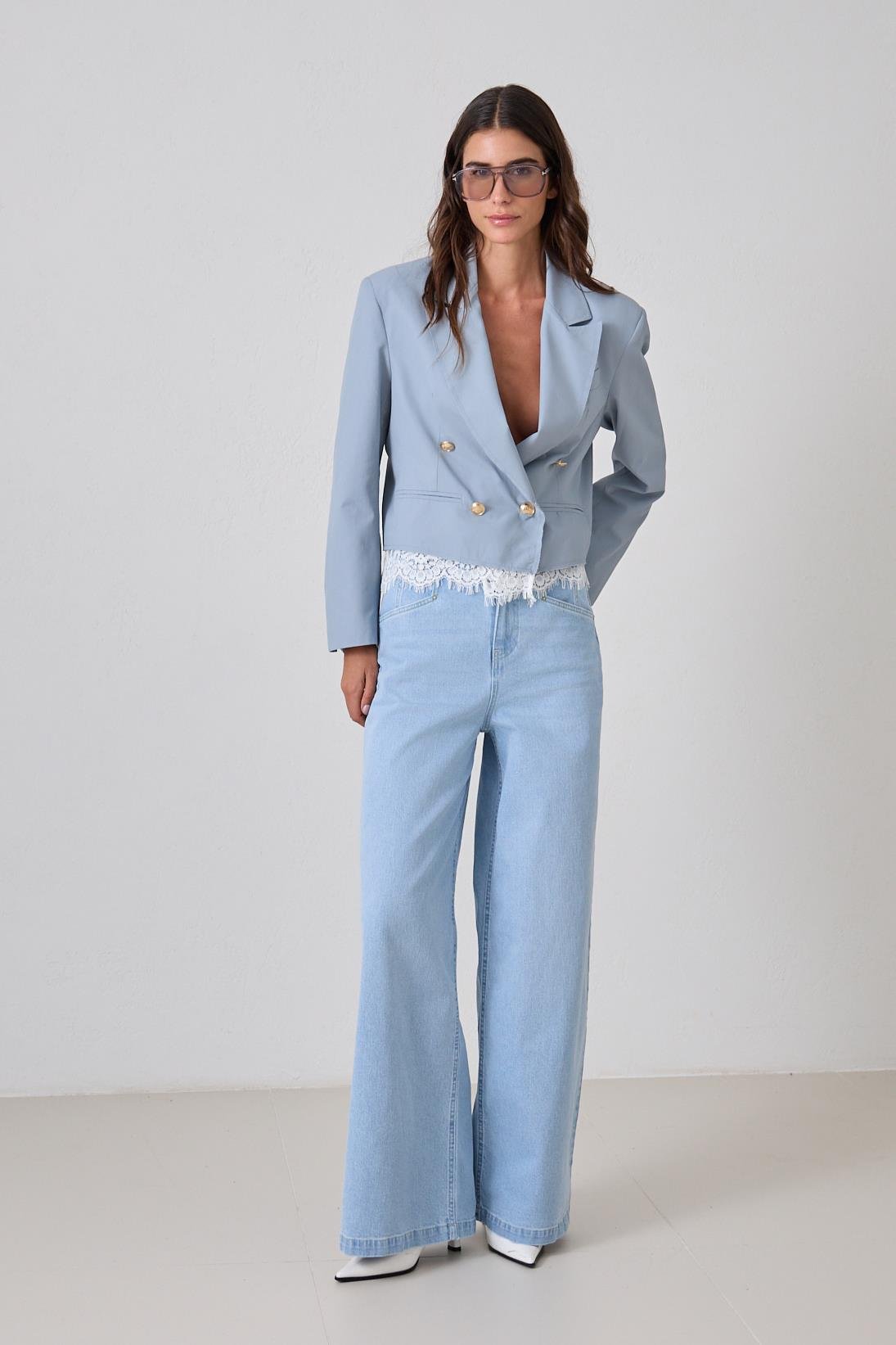 Mavi Asimetrik Kapama Dantel Detaylı Uzun Kollu Kısa Ceket Kadın Ceket modelleri