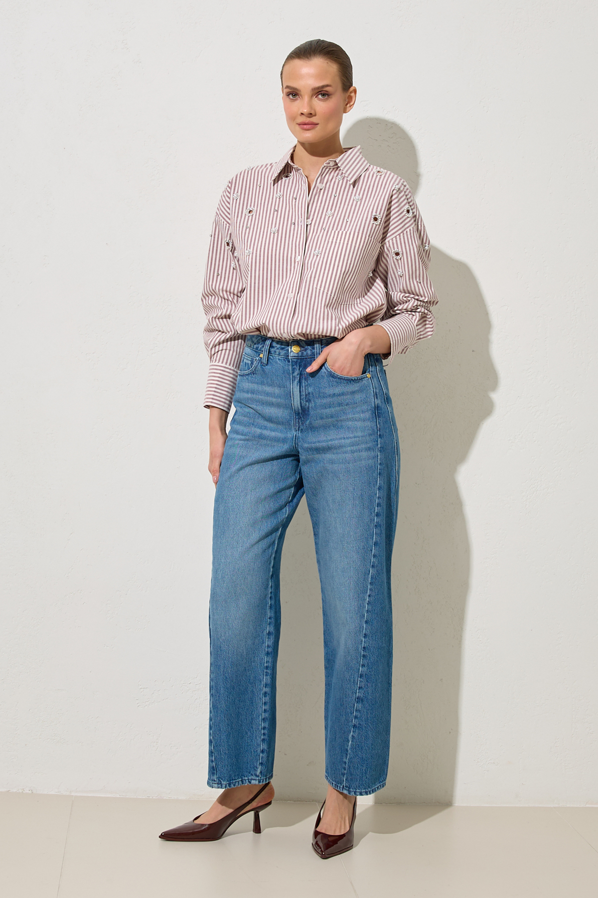 Mavi Rahat Kesim Cep Detaylı Pantolon Kadın Jean modelleri