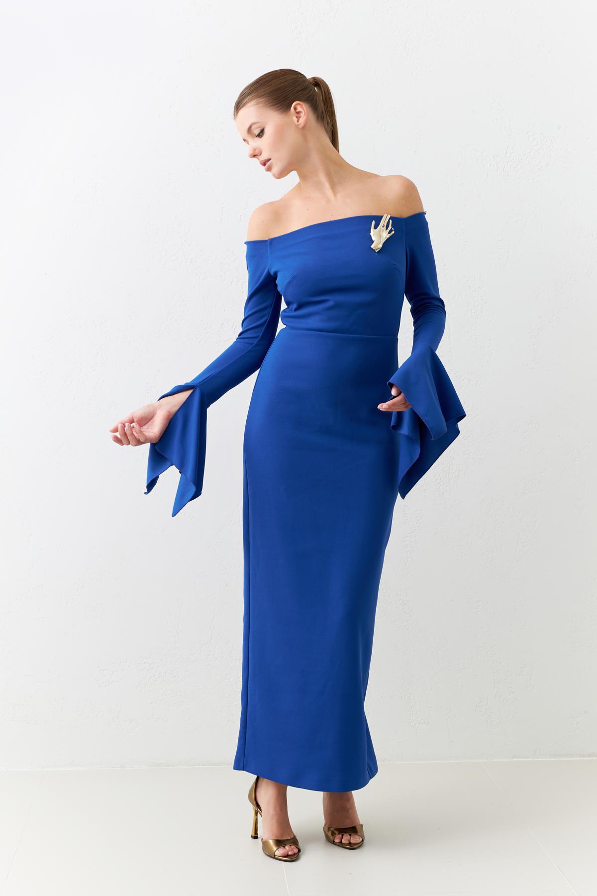 Mavi Tam Kalıp Omuz Ve Kol Detaylı Midi Boy Elbise Kadın Günlük Elbise modelleri