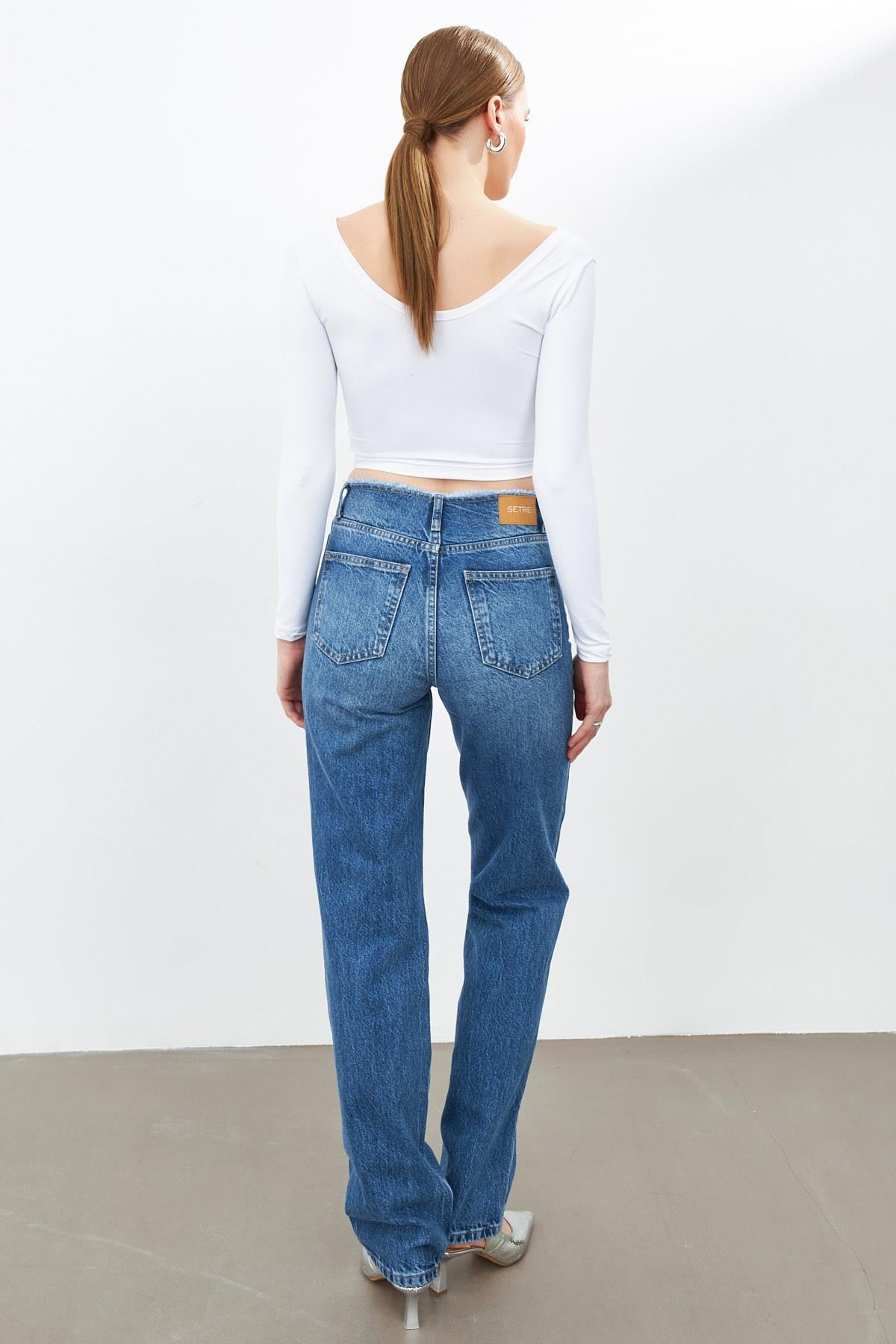 Mavi Taşlama Detaylı Jean  Kadın Jean modelleri