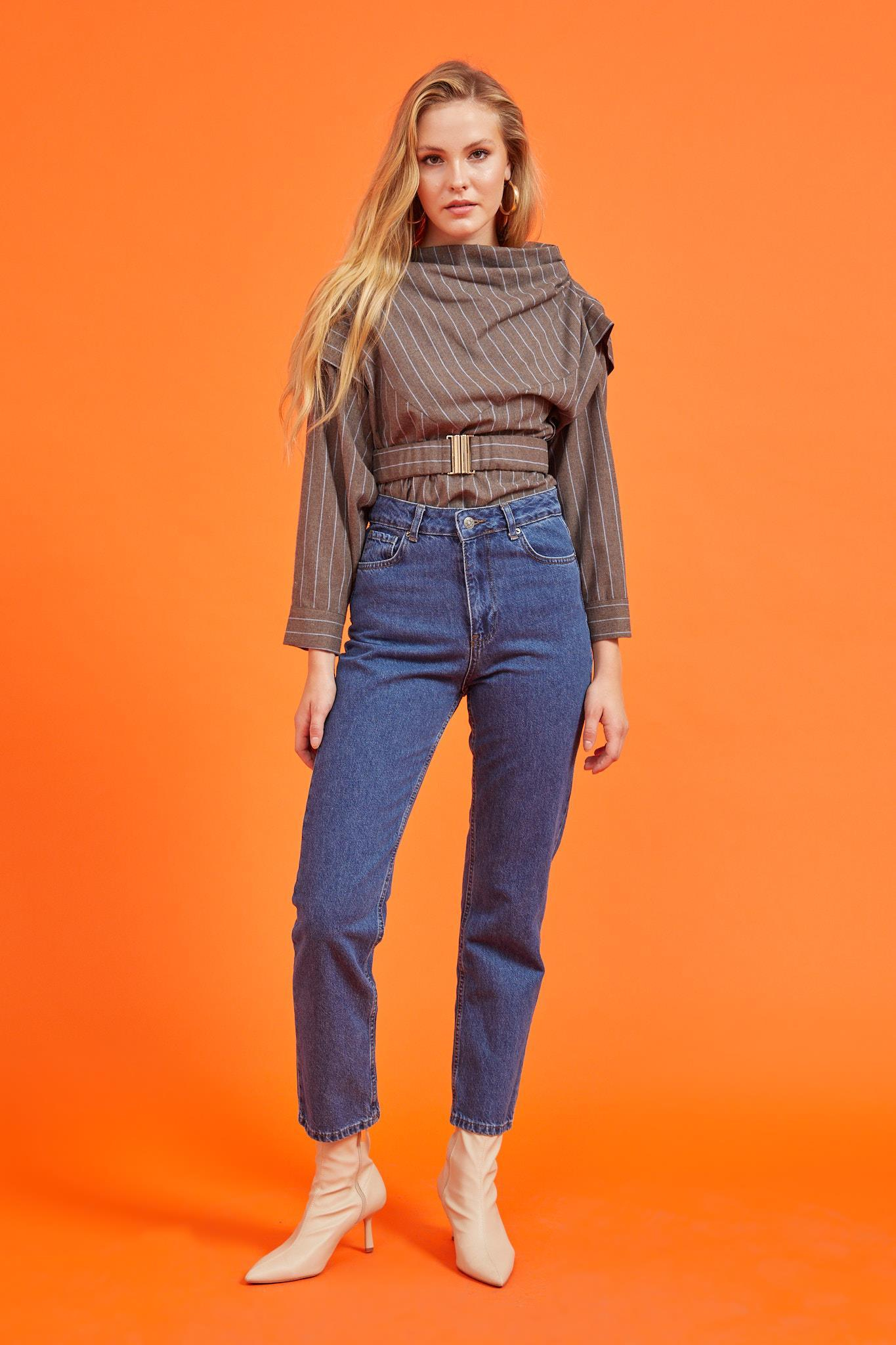 Mavi Yüksek Bel Boru Paça Jean Kadın Jean modelleri