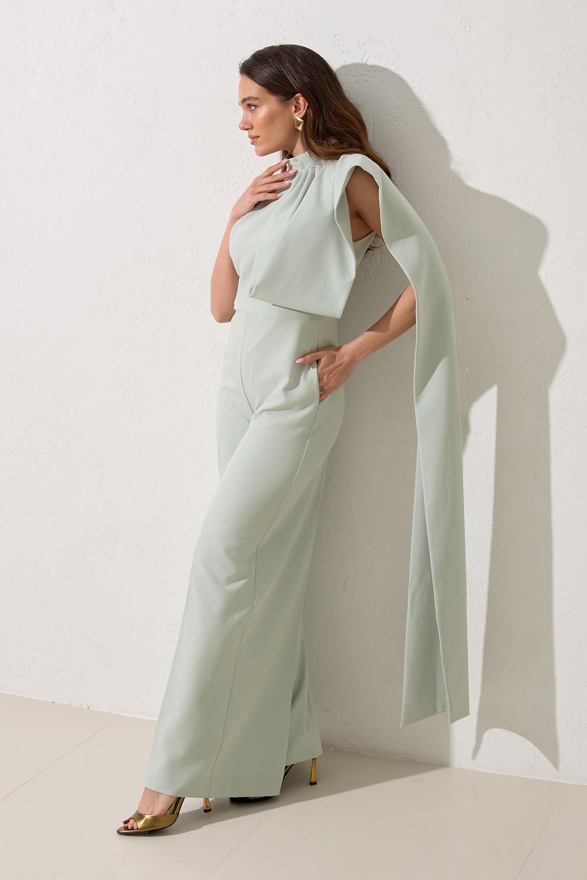 Mint Balıkçı Yaka Kolsuz Omuz Detaylı Belden Oturtmalı Tulum Kadın Kategorisiz modelleri