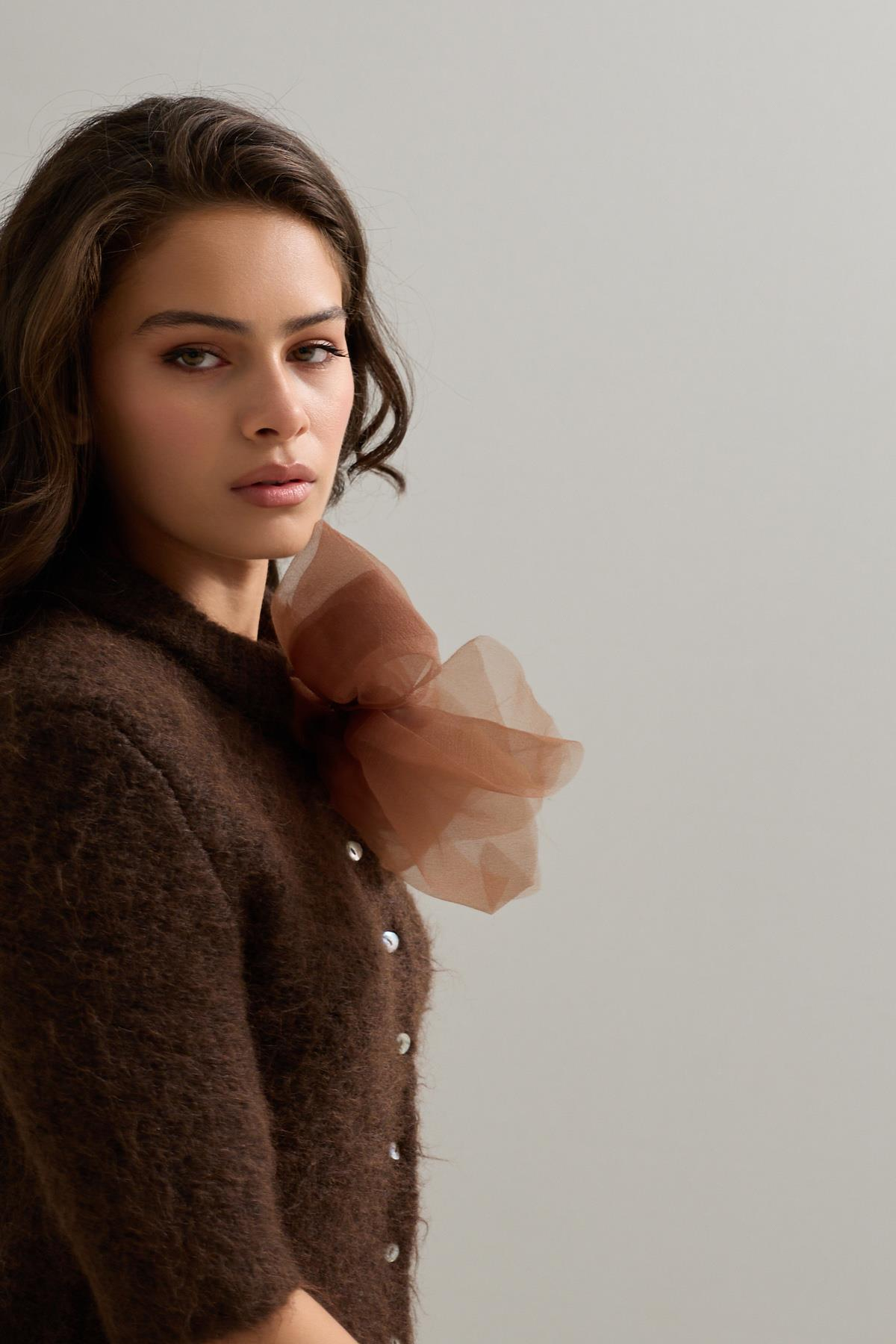 Mürdüm Fiyonk Detaylı Kısa Kollu Triko Kadın Triko modelleri