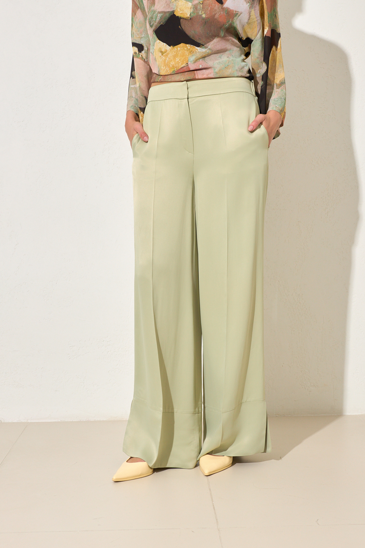 Nil Yeşili Paça Detaylı Rahat Kesim Geniş Paça  Pantolon Kadın Pantolon modelleri