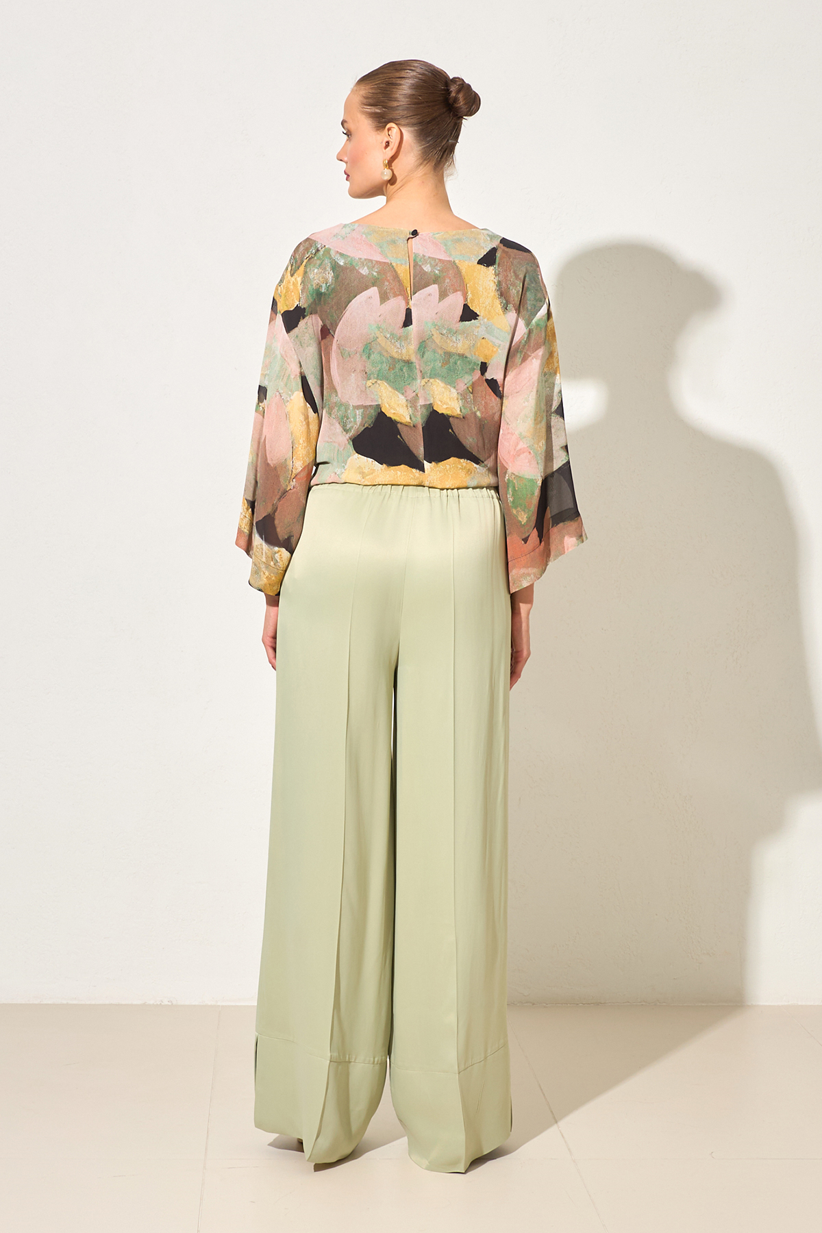 Nil Yeşili Paça Detaylı Rahat Kesim Geniş Paça  Pantolon Kadın Pantolon modelleri