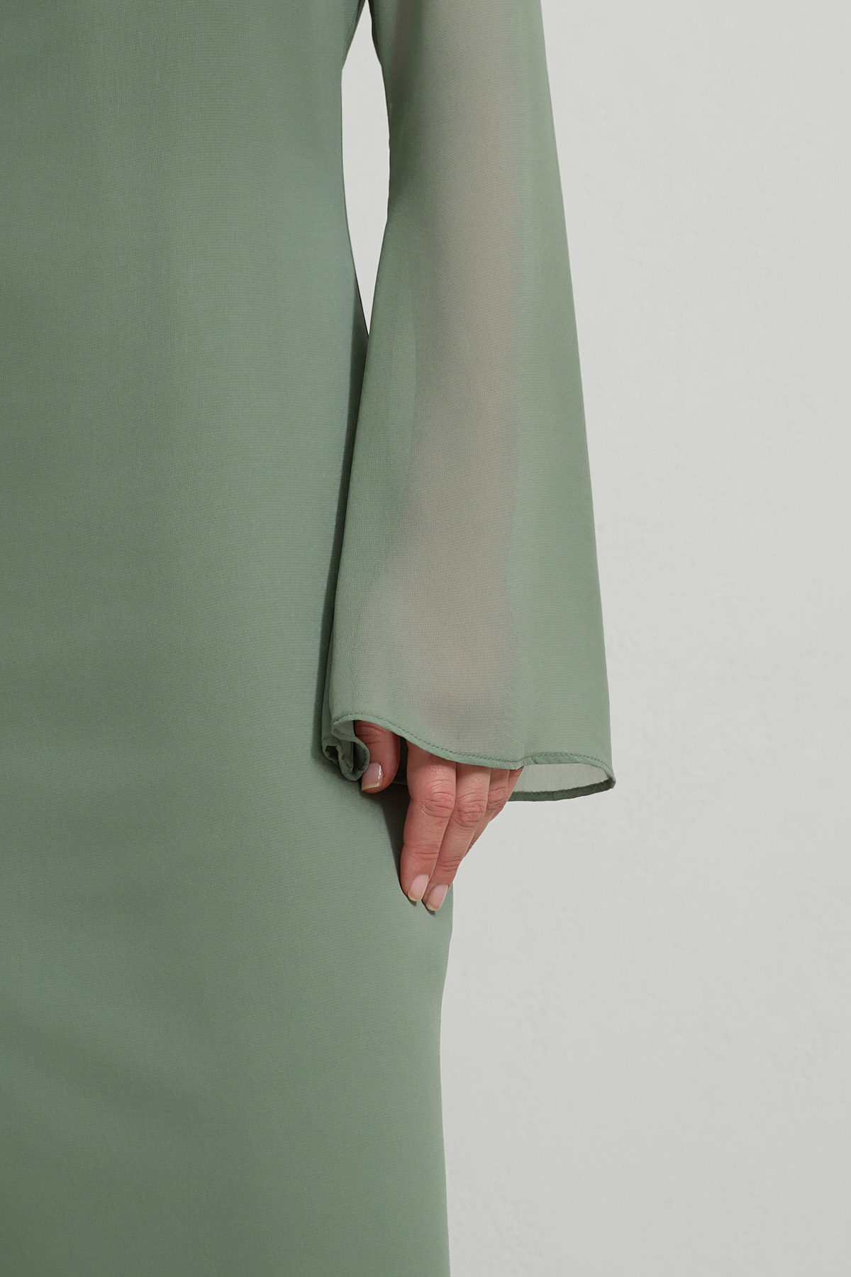 Nil Yeşili Tam Kalıp Rahat Kesim Boyun Ve Etek Detaylı Elbise Kadın Günlük Elbise modelleri