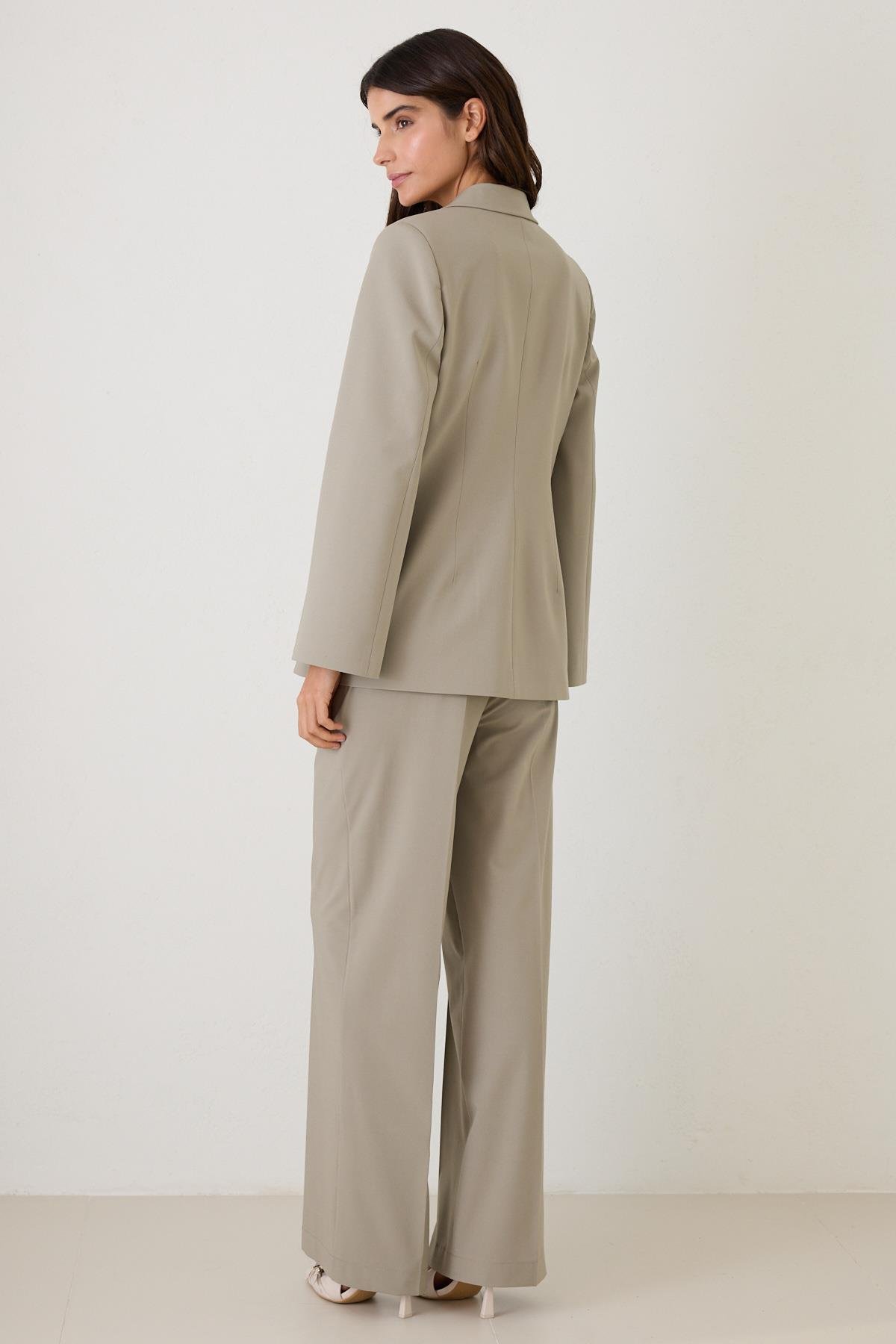 Olive Asimetrik Yaka Tek Düğme Detaylı Ceket Kadın Ceket modelleri