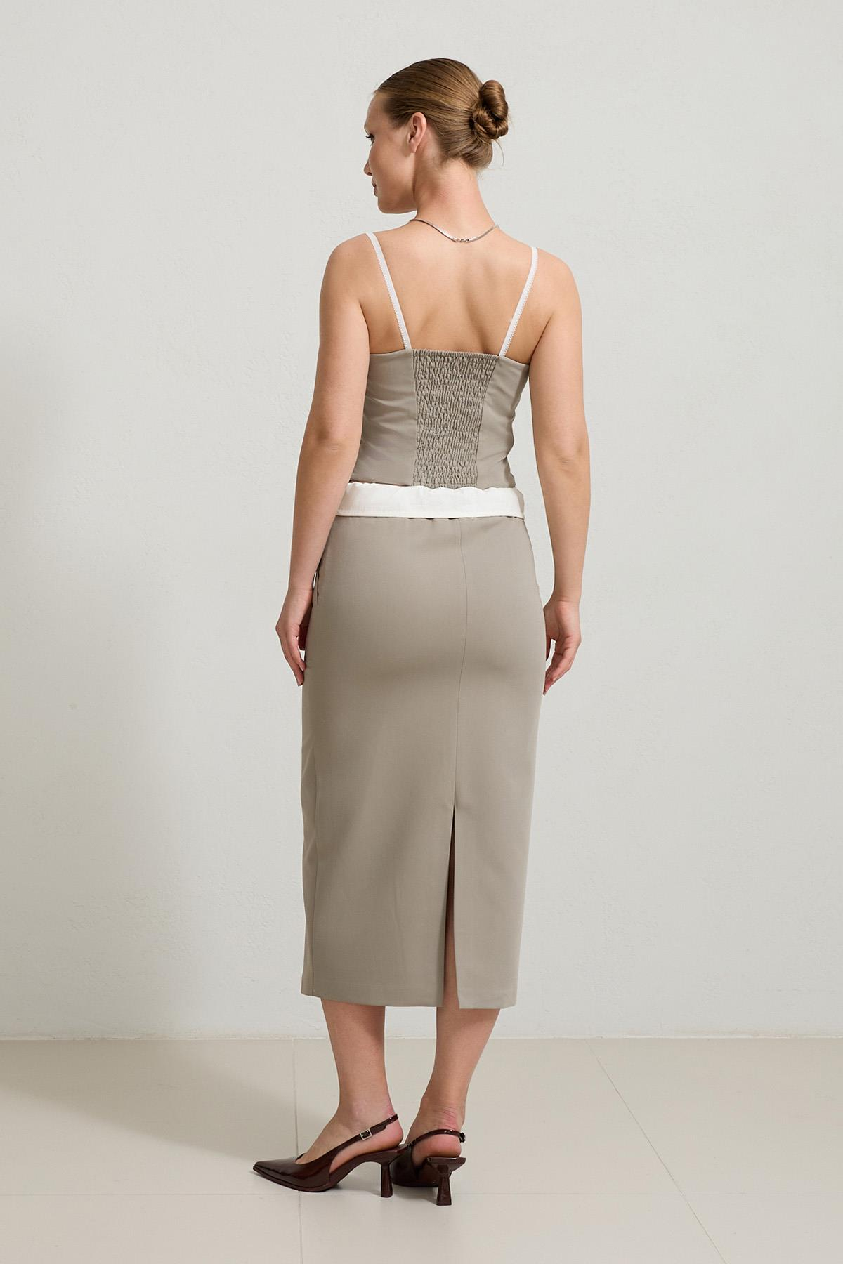 Olive İnce Askılı Yaka Detaylı Tam Kalıp Bluz Kadın Kategorisiz modelleri