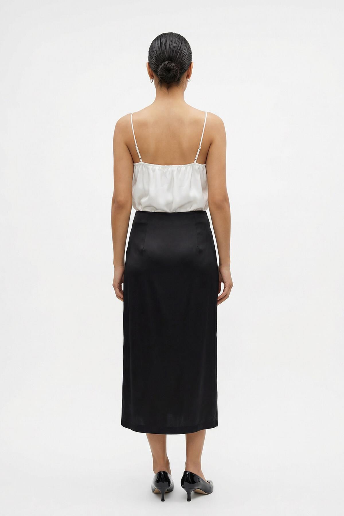 Siyah Bağlama Detaylı Midi Boy Etek Kadın Etek modelleri