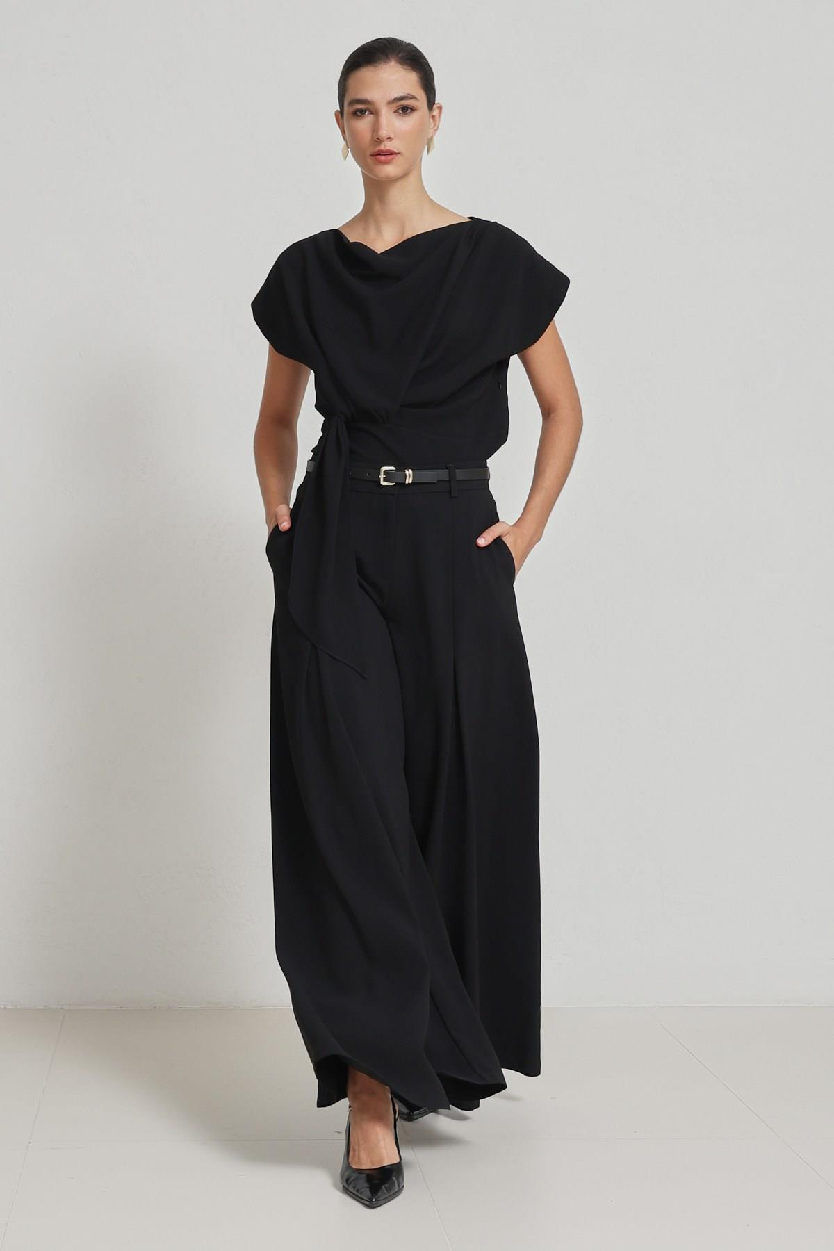 Siyah Bel Detaylı Kısa Kollu Bluz Kadın Bluz modelleri