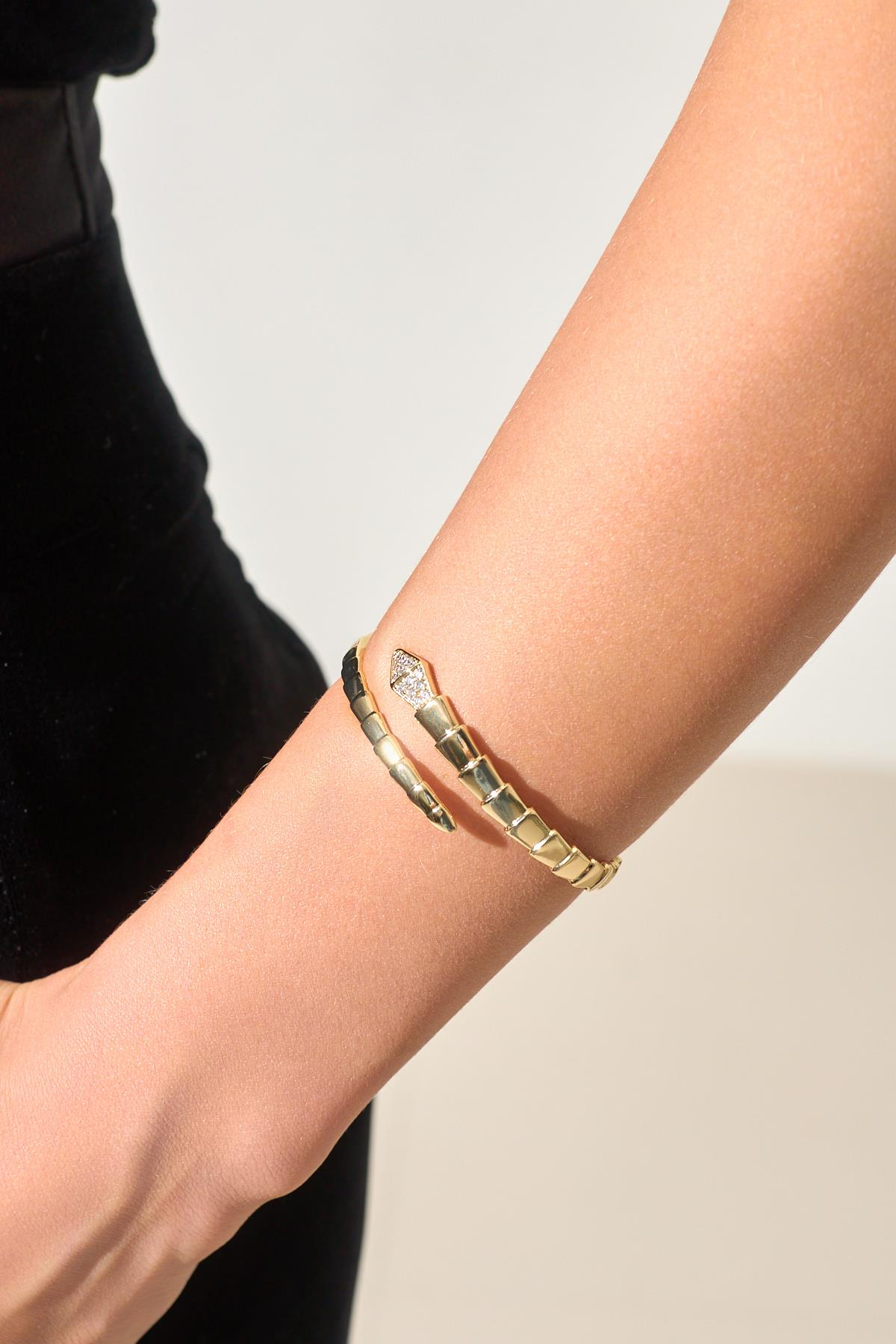 Siyah Belden Korse Detaylı Rahat Kesim Pantolon Kadın Kategorisiz modelleri