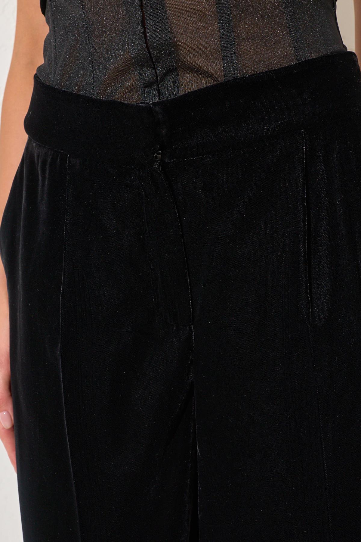 Siyah Belden Korse Detaylı Rahat Kesim Pantolon Kadın Kategorisiz modelleri