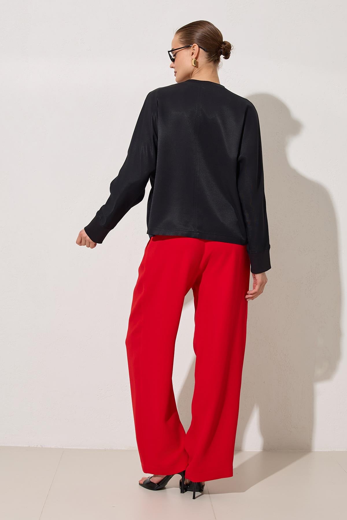 Siyah Bisiklet Yaka Uzun Kollu Bluz Kadın Bluz modelleri