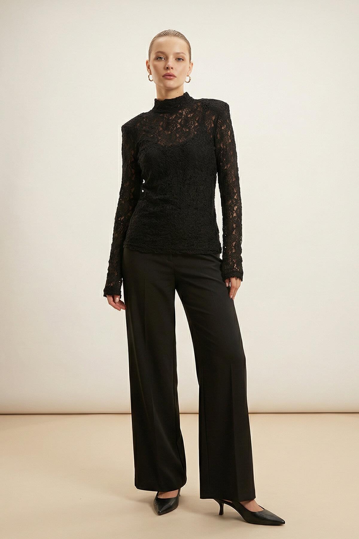 Siyah Dantel Detaylı Tam Kalıp Bluz Kadın Bluz modelleri