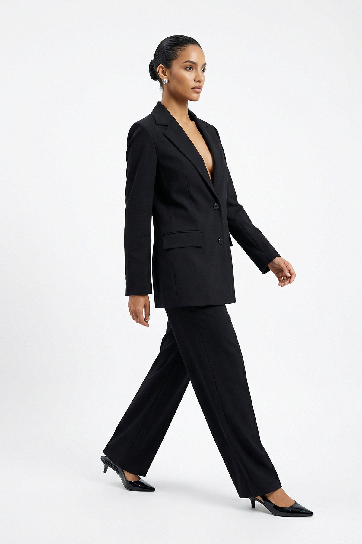 Siyah Düğmesiz Cep Detaylı Rahat Kesim Ceket Kadın Ceket modelleri