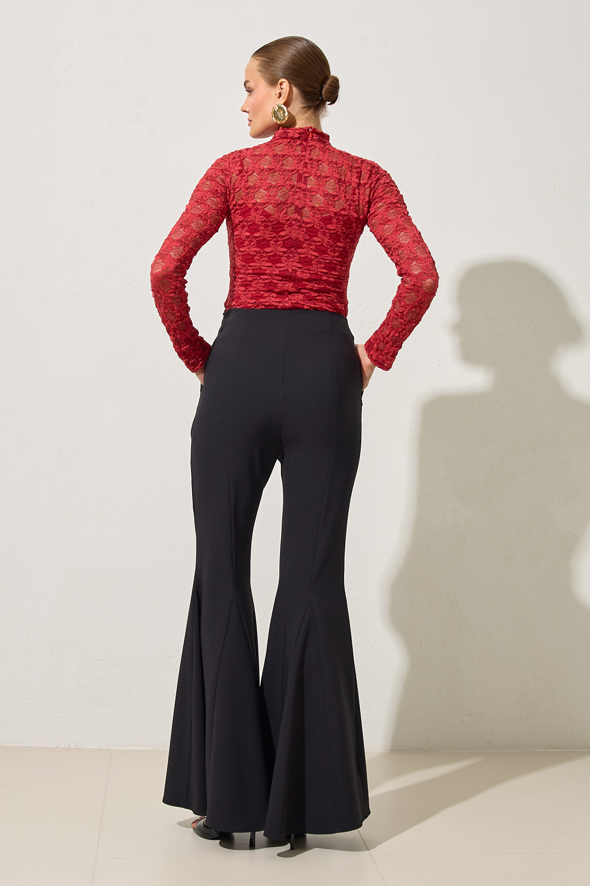 Siyah Geniş Paça Tam Kalıp Pantolon Kadın Pantolon modelleri