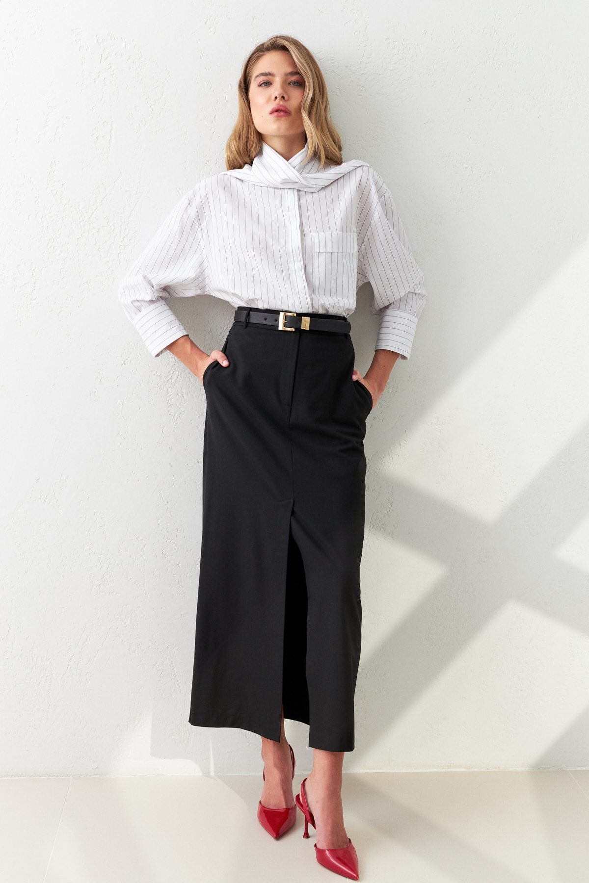 Siyah Kemer Detaylı Midi Boy Kalem Etek Kadın Etek modelleri