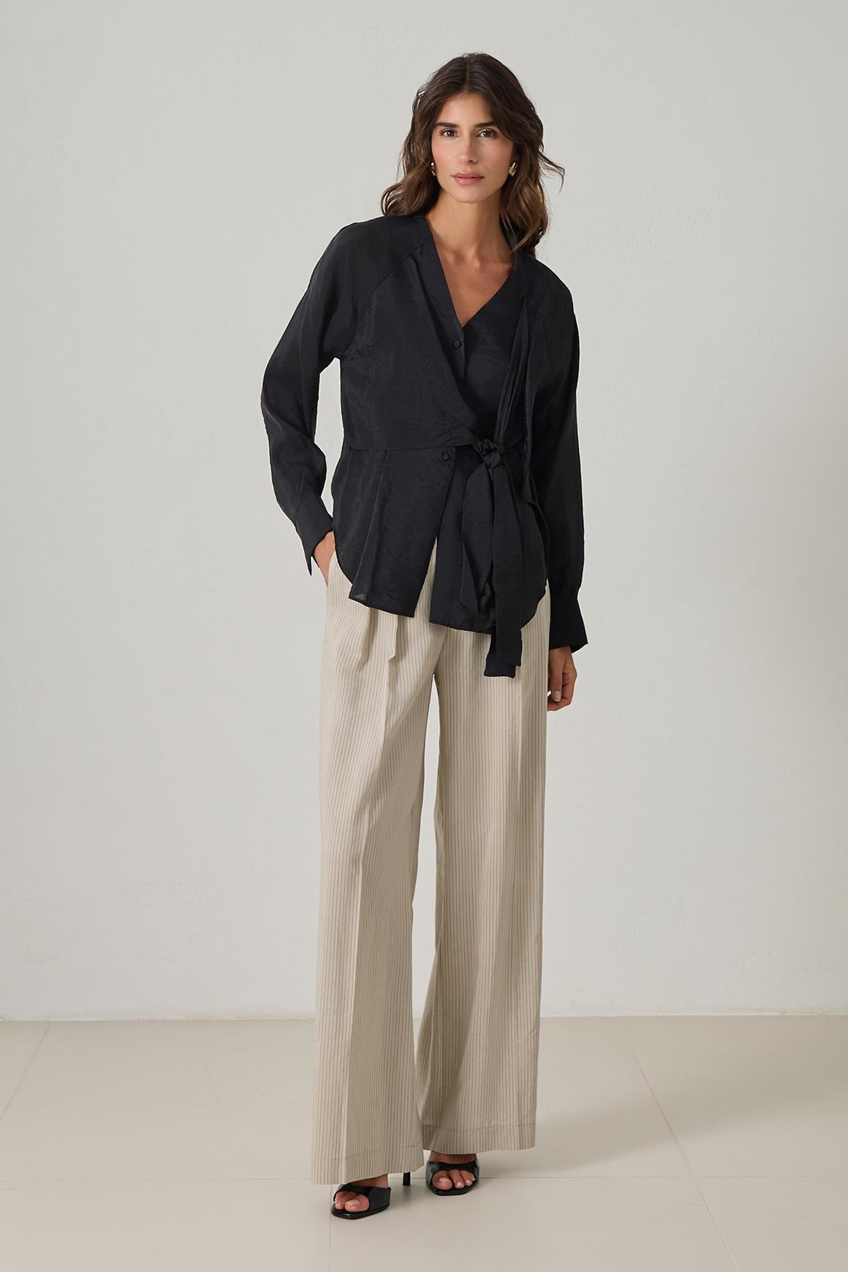 Siyah 1YB3WSBL1242 BLUZ Kadın Blouse modelleri