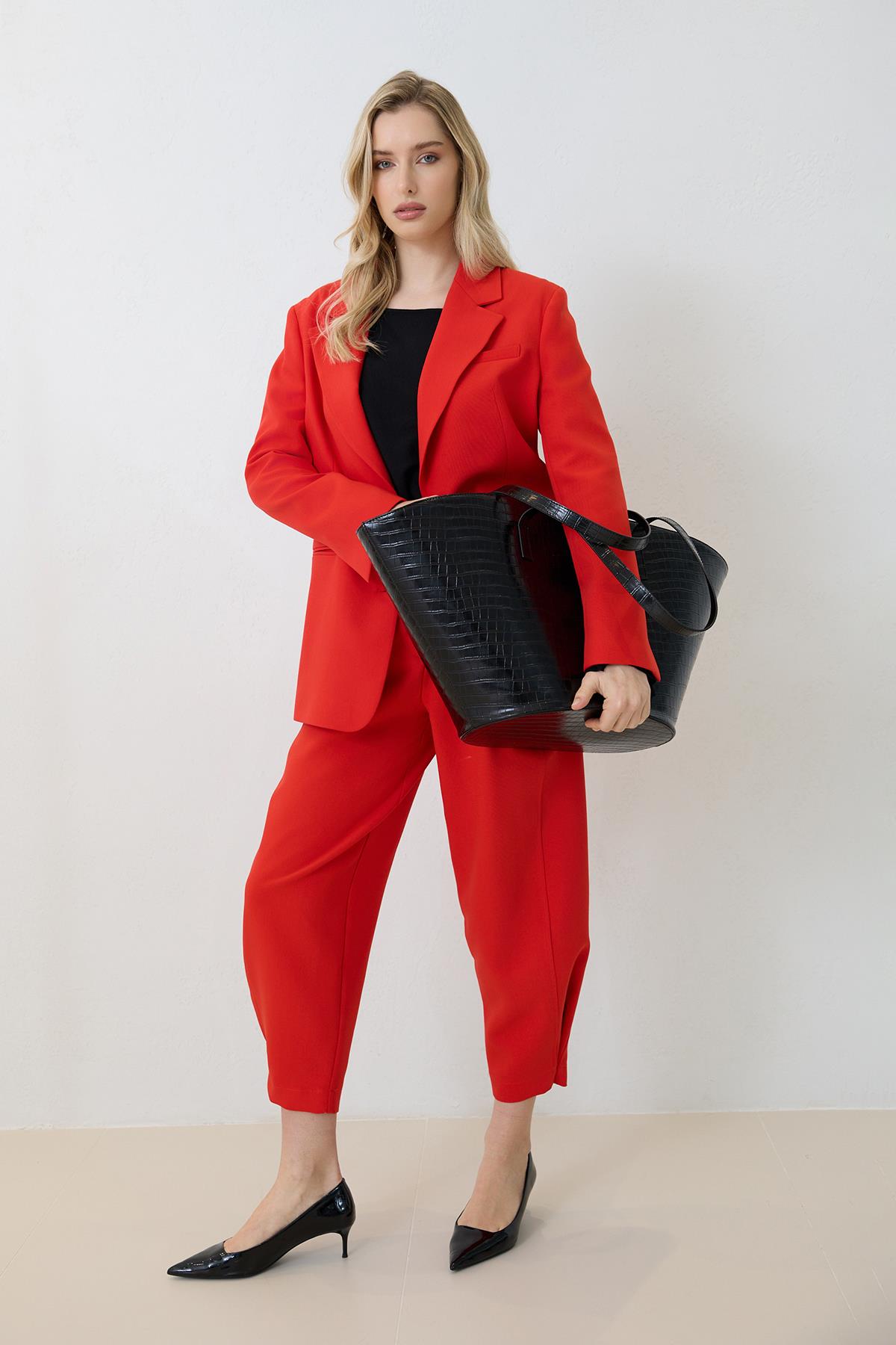 Siyah Suni Deri Detaylı Kol Çantası Kadın Kategorisiz modelleri