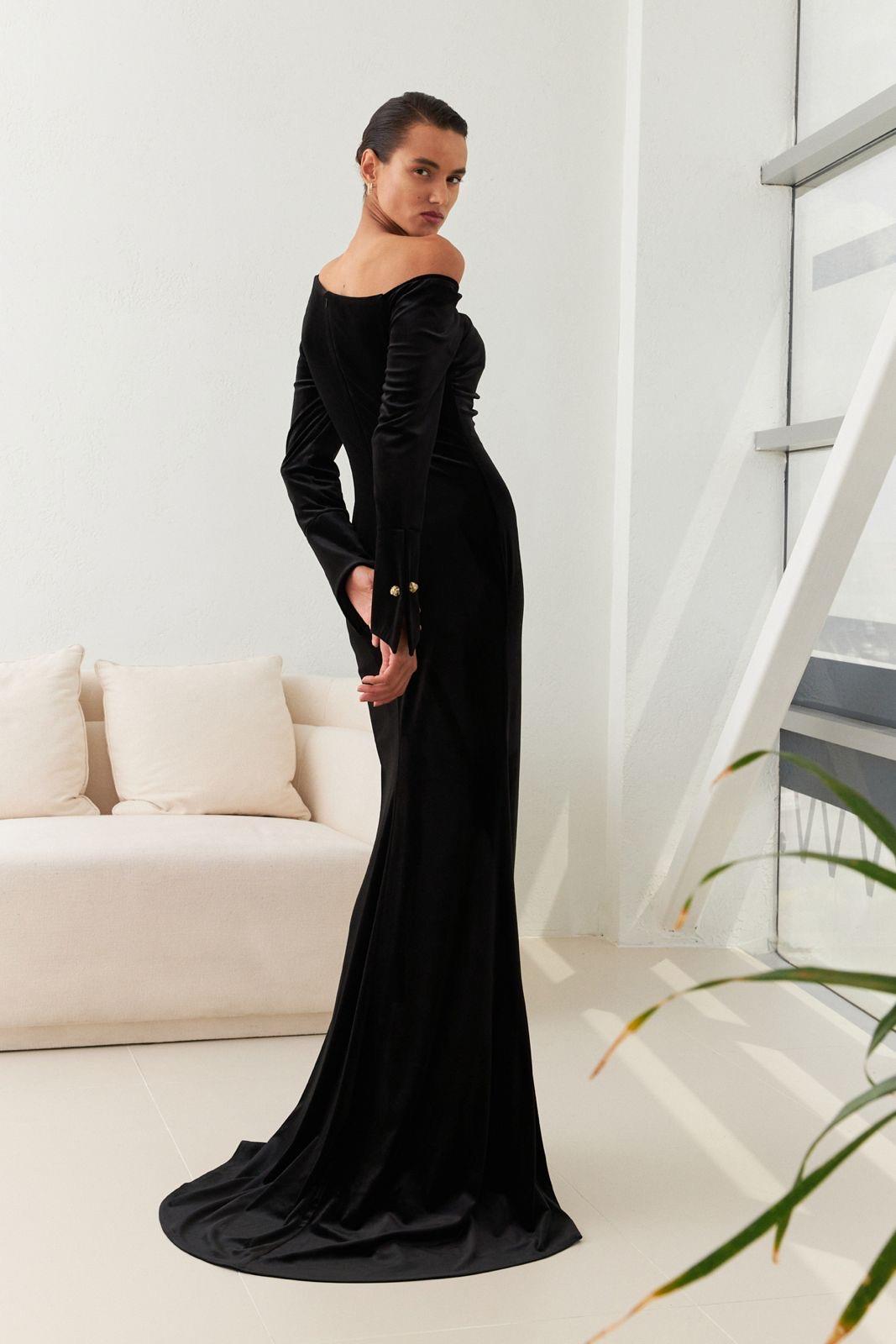 Siyah Tek Omuz Detaylı Uzun Elbise Kadın Kategorisiz modelleri