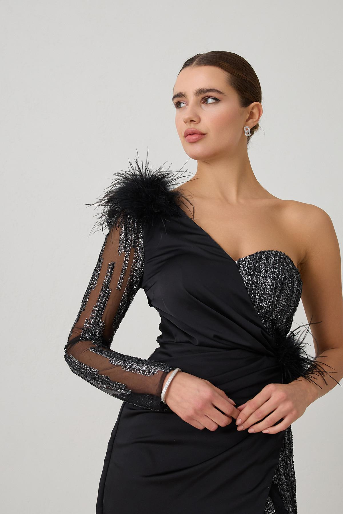 Siyah Tek Omuz Parıltı Ve Tüy Detaylı Uzun Abiye Elbise Kadın Abiye Elbise modelleri