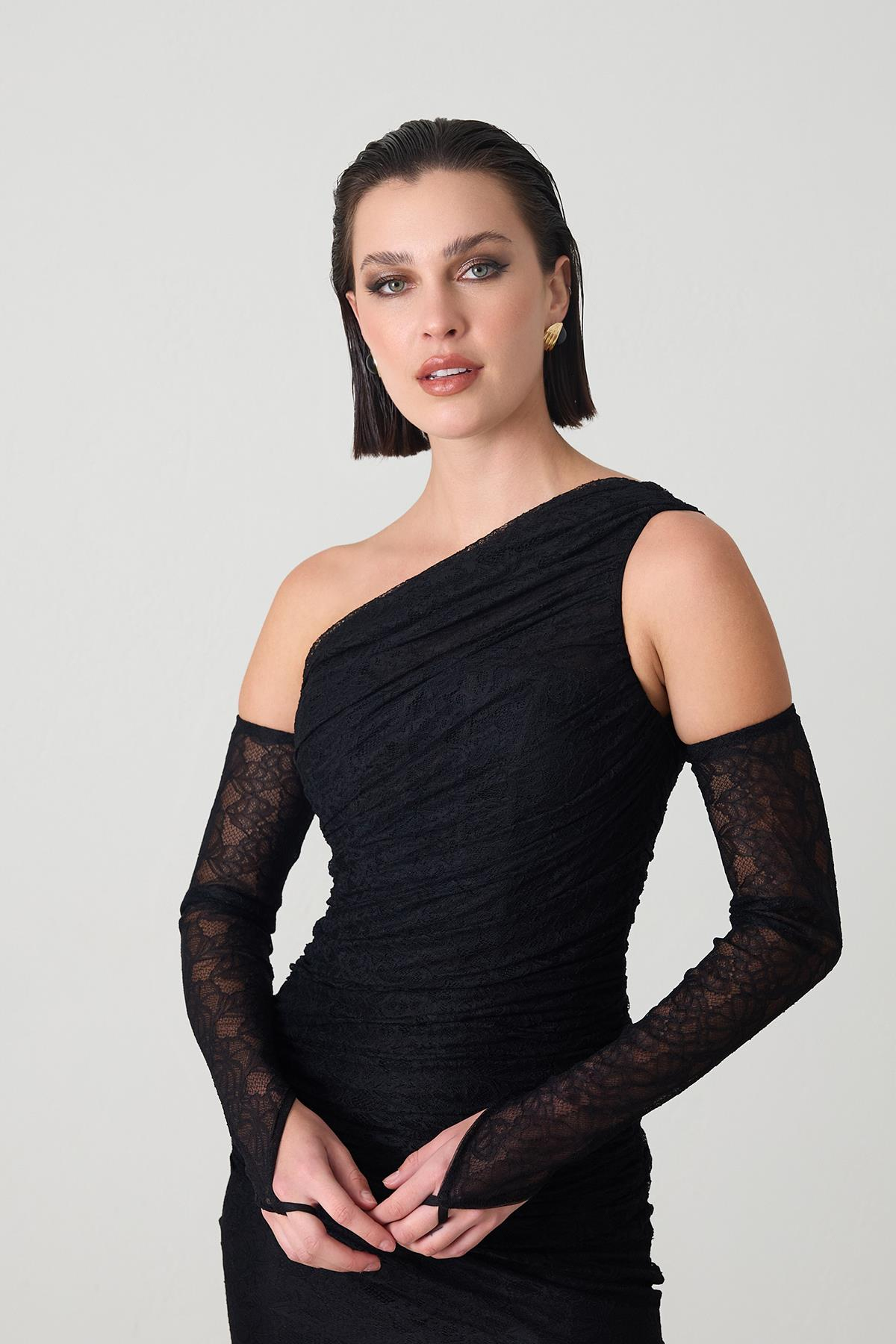 Siyah Tek Omuz Ve Dantel Detaylı, Eldiven Görünümlü Kol Abiye Abiye Elbise Kadın Kategorisiz modelleri