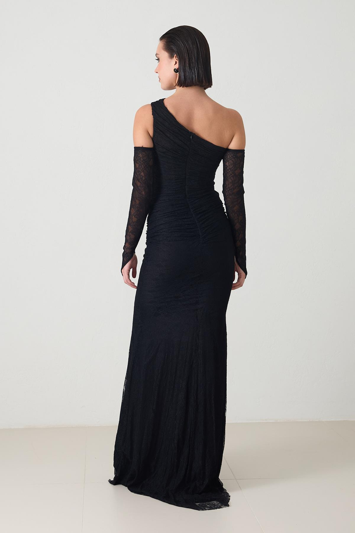 Siyah Tek Omuz Ve Dantel Detaylı, Eldiven Görünümlü Kol Abiye Abiye Elbise Kadın Kategorisiz modelleri