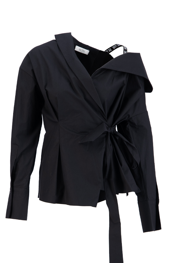 Siyah Tek Omuzu Açık Asimetrik Yapılı Belden Bağlama Detaylı Uzun Kollu Geniş Kesim Gömlek Kadın Gömlek modelleri