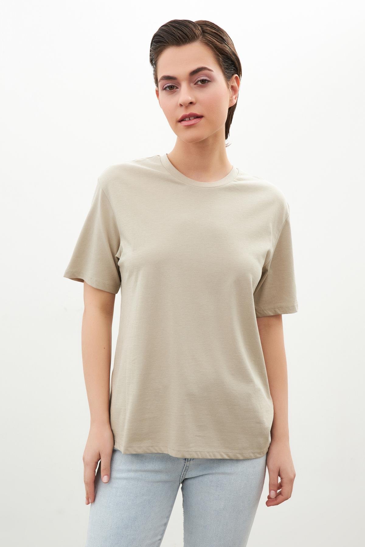 Taş Bisiklet Yaka Düz T-Shirt Kadın T-Shirt modelleri